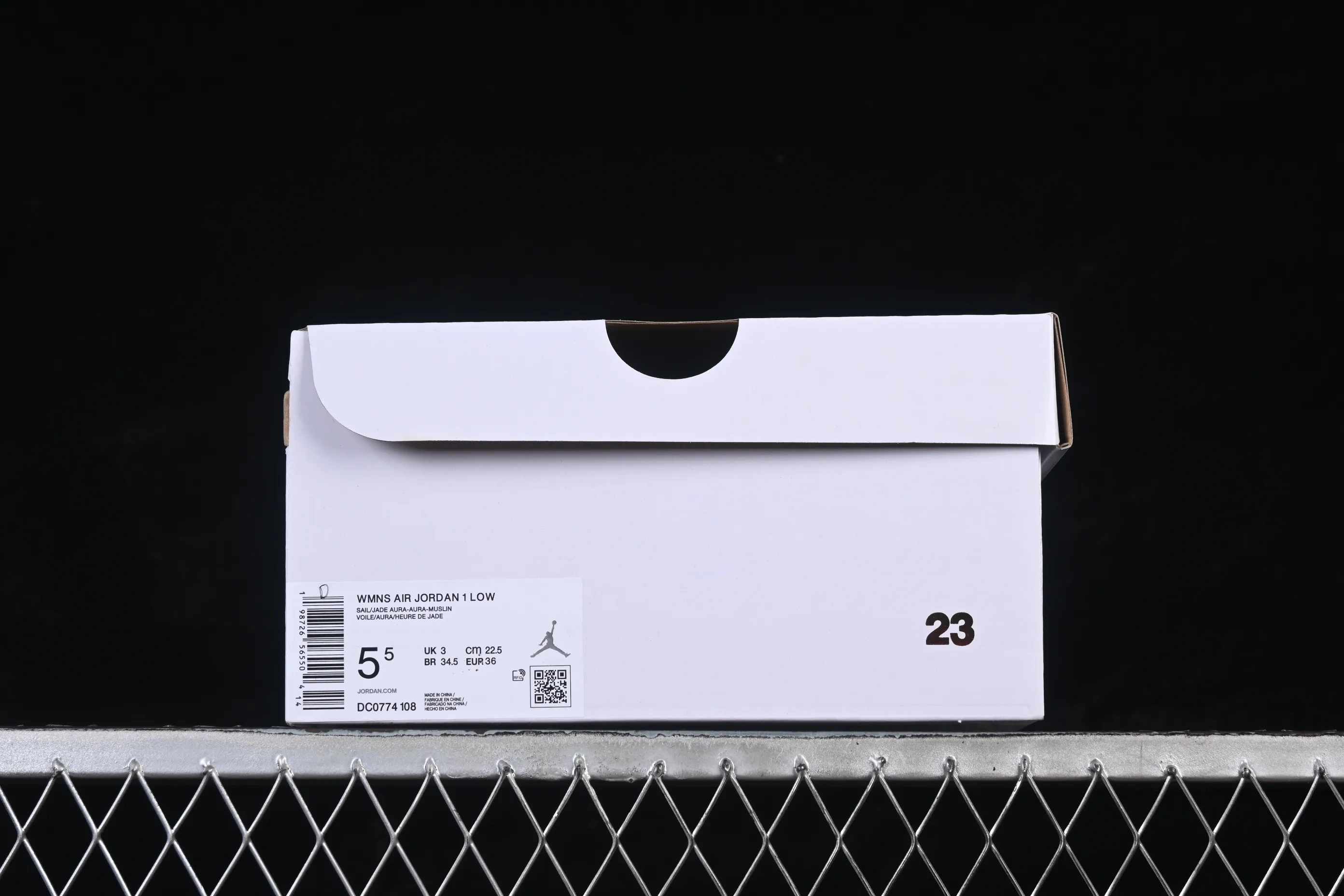 All categories Air Jordan Jordan series basketball shoes Air Jordan 1 Low Air Jordan 1 Low AJ1 Joe 1 light blue color matching low-top cultural casual sneakers DC0774-108